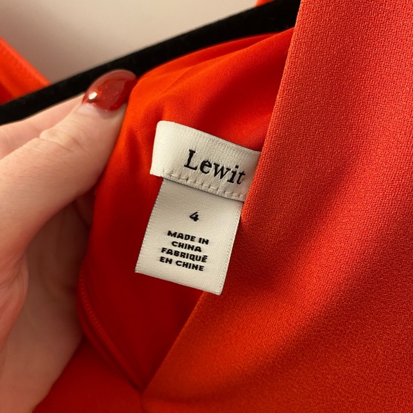 SOLD NWT Lewit batwing sleeve dress - Picture 3 of 5